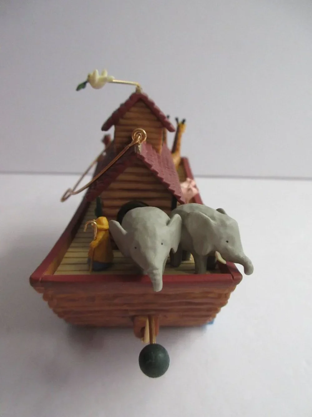 Hallmark Keepsake Ornament Noah's Ark Features Movement 2004 NEW in Box